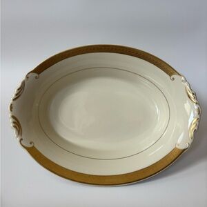 Syracuse Old Ivory China Bracelet Vegetable Bowl 10¼" x 7.5” x 2.25”